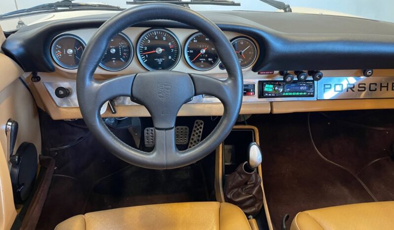 Porsche 911 2,4 Targa 2d full