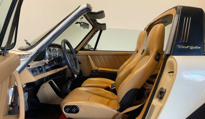 Porsche 911 2,4 Targa 2d full