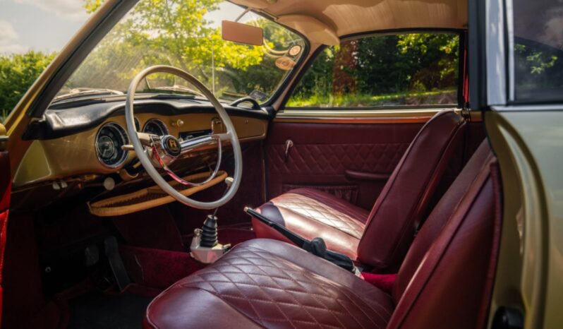 VW Karmann-Ghia 1200 full