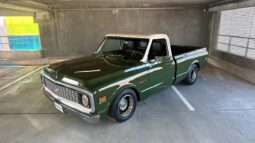Chevrolet C10 Shortbed Fleetside V8 full