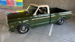 Chevrolet C10 Shortbed Fleetside V8 full