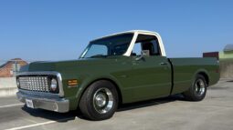 Chevrolet C10 Shortbed Fleetside V8 full