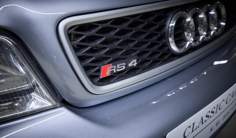 Audi RS4 B5 Avant full