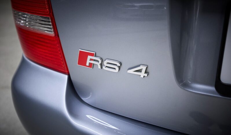 Audi RS4 B5 Avant full