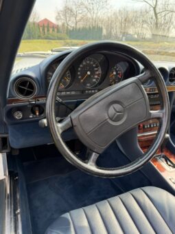 Mercedes-Benz SL-Klasse (R107) 560 V8 full