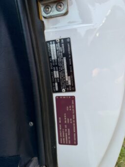 Mercedes-Benz SL-Klasse (R107) 560 V8 full