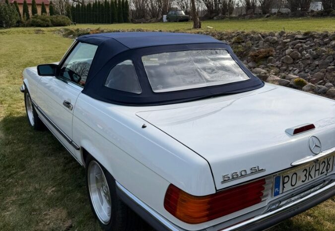 Mercedes-Benz SL-Klasse (R107) 560 V8 full