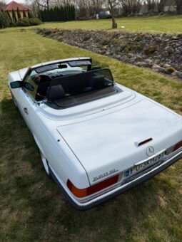 Mercedes-Benz SL-Klasse (R107) 560 V8 full