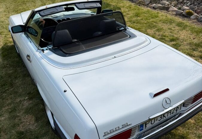 Mercedes-Benz SL-Klasse (R107) 560 V8 full