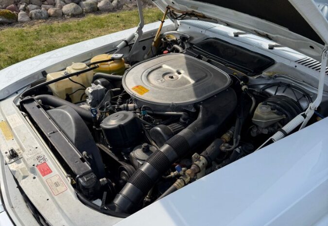 Mercedes-Benz SL-Klasse (R107) 560 V8 full