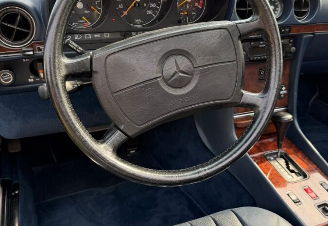 Mercedes-Benz SL-Klasse (R107) 560 V8 full