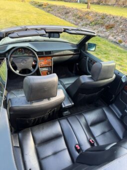 Mercedes-Benz E-Klasse (W124) E320 cabriolet full