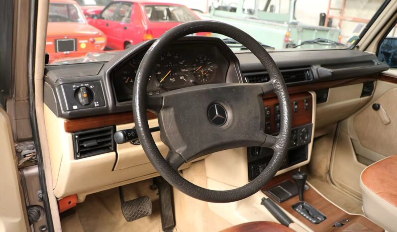 Mercedes-Benz G-Klasse 300GD full