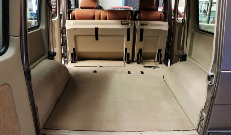 Mercedes-Benz G-Klasse 300GD full