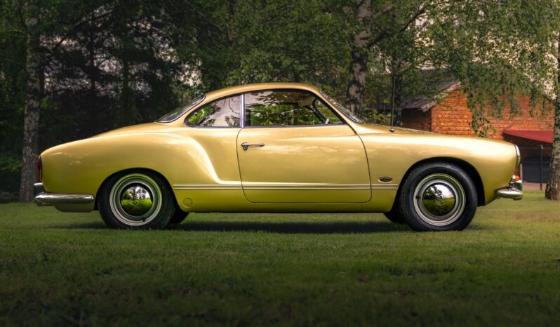VW Karmann-Ghia 1200 full