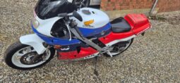 Honda VFR400RR full