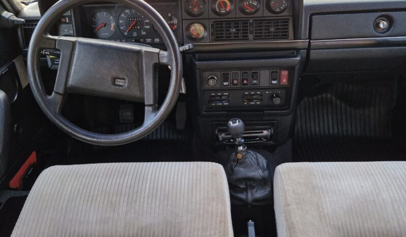 Volvo 200-Serie 240 Turbo full