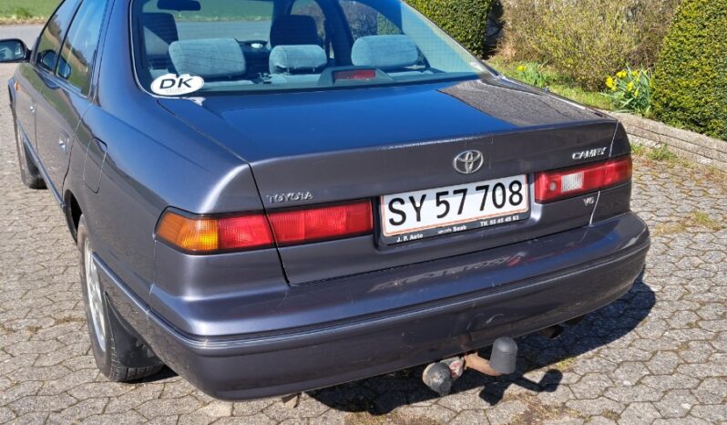 Toyota Camry 3,0 V6 full