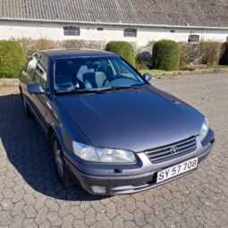 Toyota Camry 3,0 V6 full