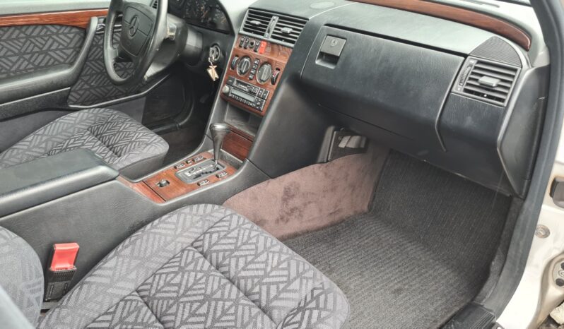 Mercedes-Benz C-Klasse (W220) C280 W202 full