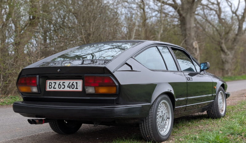Alfa Romeo Alfetta GTV6 full