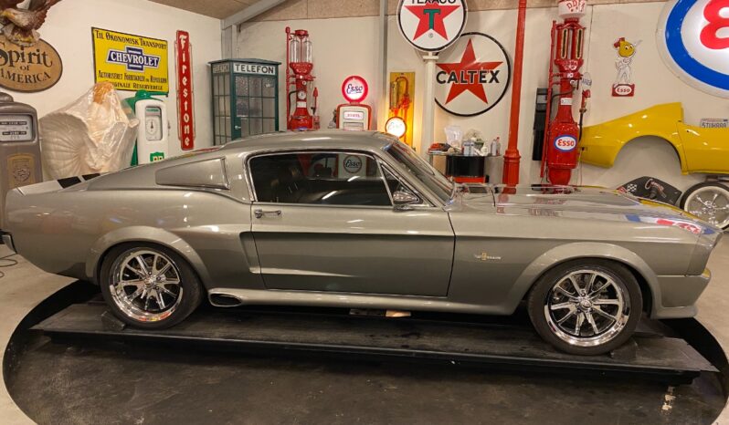 Ford Mustang Elenor full