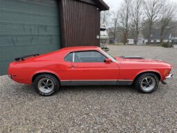 Ford Mustang Mach 1 full