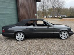 Mercedes-Benz E-Klasse (W124) 300CE Cabriolet full