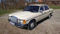Mercedes-Benz 200-300 (W123) 200