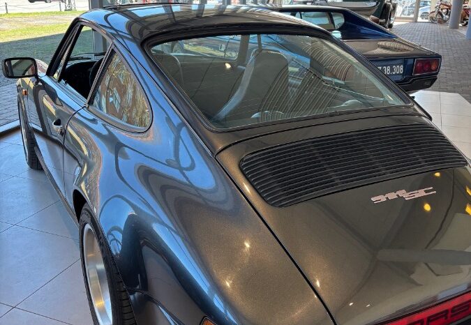Porsche 911 SC 8-32 full