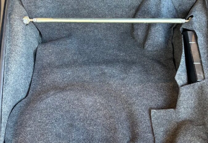 Porsche 911 SC 8-32 full