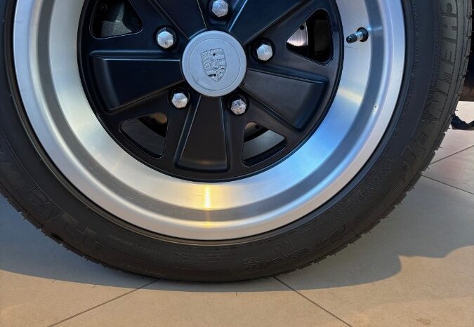 Porsche 911 SC 8-32 full