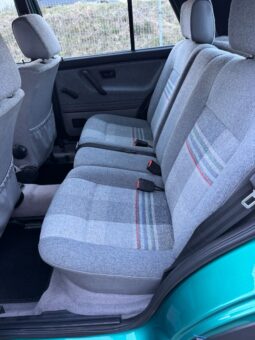 VW Golf Country 1,8 Syncro full