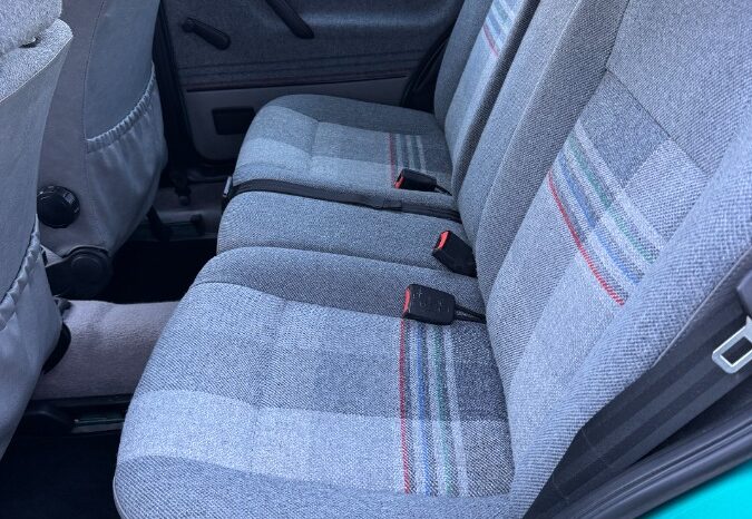 VW Golf Country 1,8 Syncro full