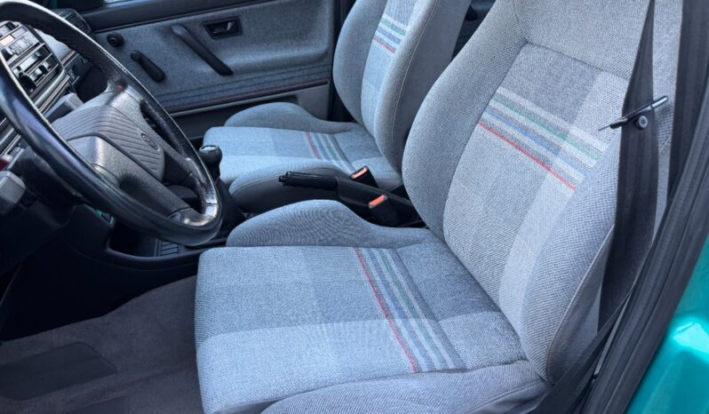 VW Golf Country 1,8 Syncro full