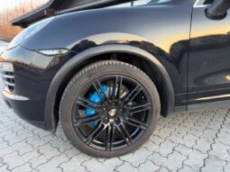 Porsche Cayenne SUV full