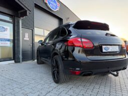 Porsche Cayenne SUV full