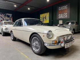 MG MGC 2,9 R6 COUPE – TOP STAND