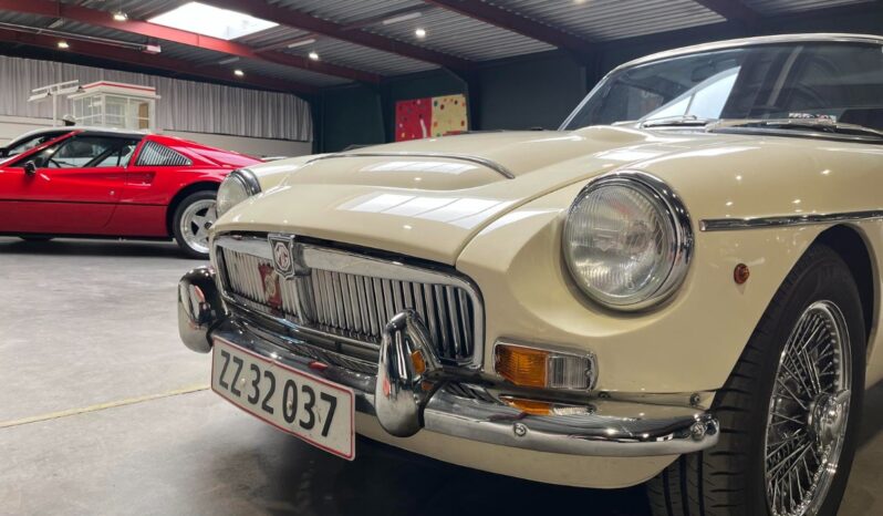 MG MGC 2,9 R6 COUPE – TOP STAND full