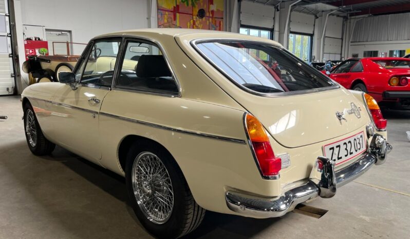 MG MGC 2,9 R6 COUPE – TOP STAND full