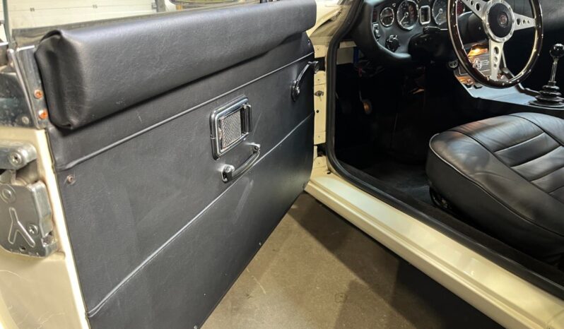 MG MGC 2,9 R6 COUPE – TOP STAND full