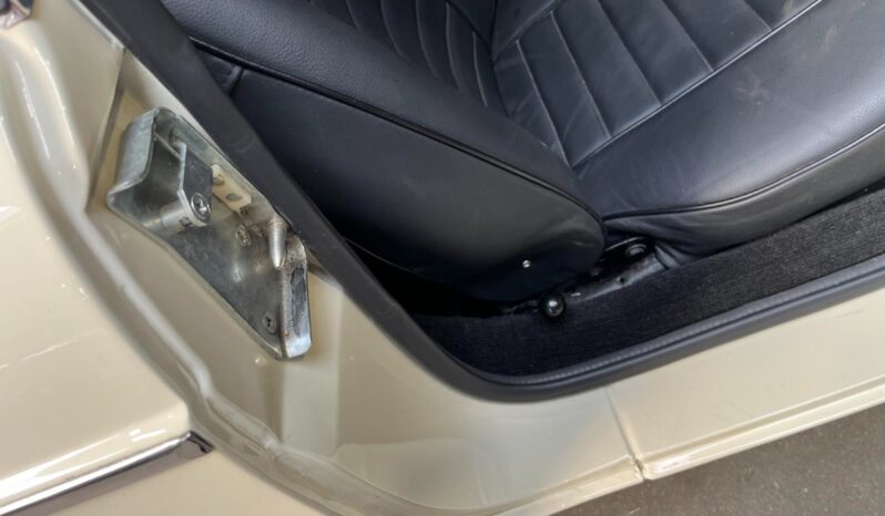 MG MGC 2,9 R6 COUPE – TOP STAND full