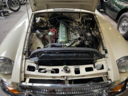 MG MGC 2,9 R6 COUPE – TOP STAND full