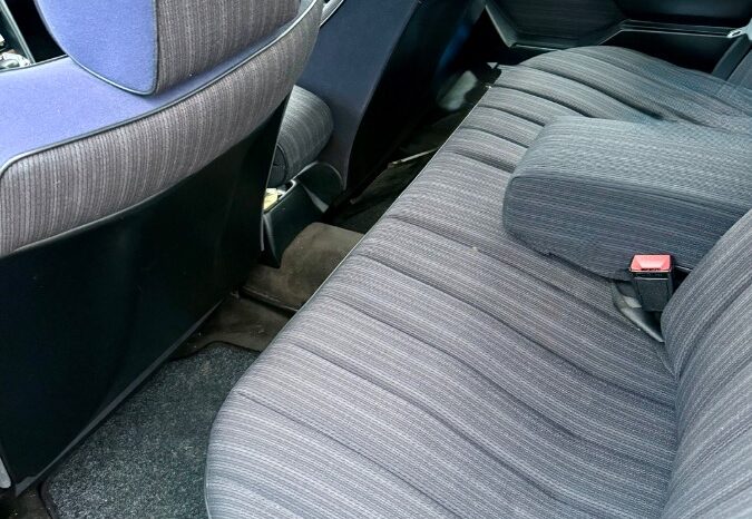 Mercedes-Benz E-Klasse (W124) 230E full