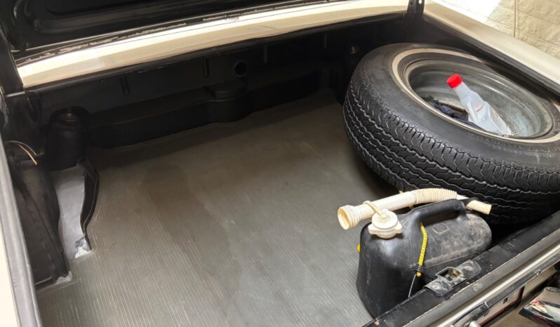 Mercedes-Benz SL (W113) 230 SL full