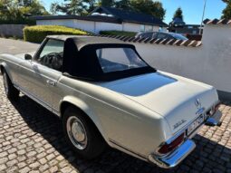 Mercedes-Benz SL (W113) 230 SL full