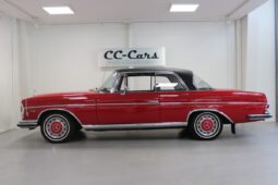 Mercedes-Benz 220-280 (W111) 250 SE Coupé full