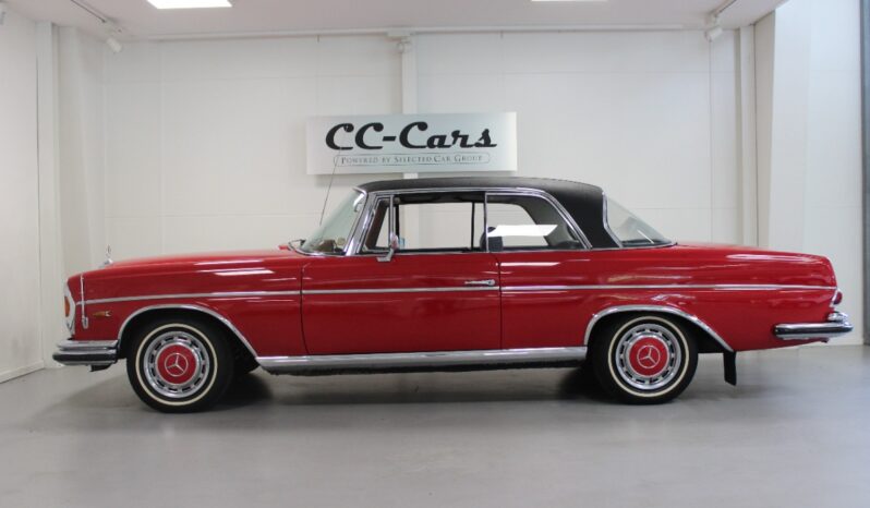 Mercedes-Benz 220-280 (W111) 250 SE Coupé full