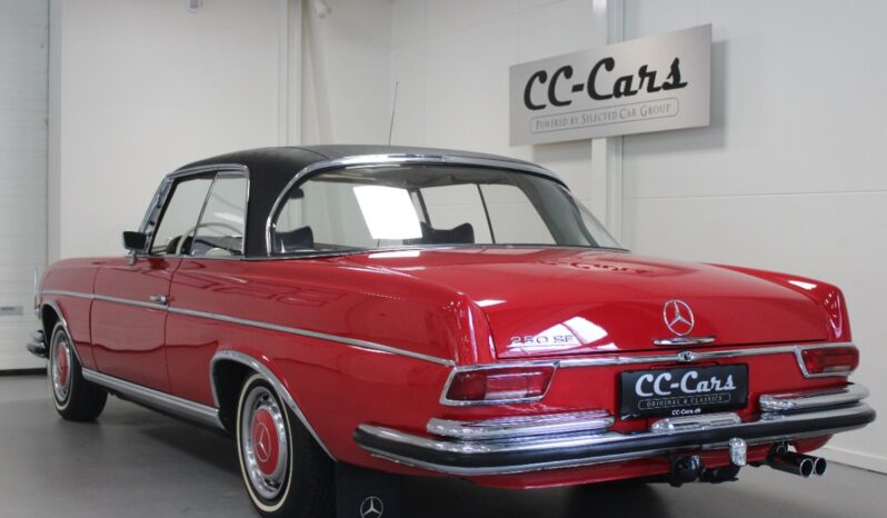 Mercedes-Benz 220-280 (W111) 250 SE Coupé full