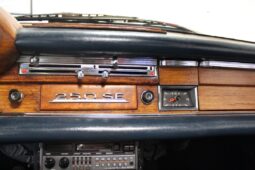 Mercedes-Benz 220-280 (W111) 250 SE Coupé full